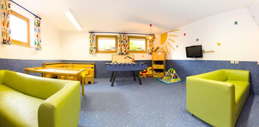 Appartements Alpenschloessl Oberau Exteriör bild